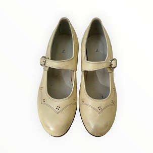 Fehér karaktercipő – 34